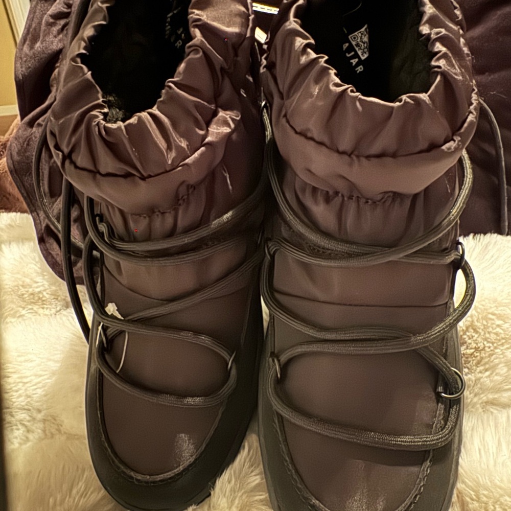 Pajar Black Rugged Sole Boots - Picture 4 of 5